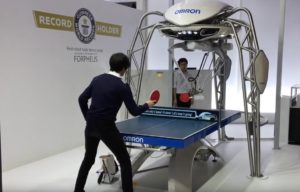 Forpheus, il robot che gioca a ping-pong